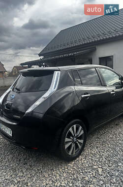 Хетчбек Nissan Leaf 2014 в 