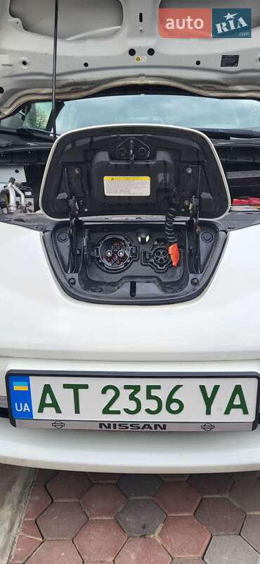 Хетчбек Nissan Leaf 2016 в Боярці