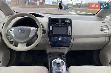 Хэтчбек Nissan Leaf 2012 в 