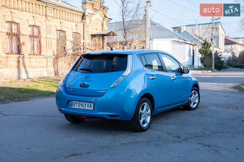 Хетчбек Nissan Leaf 2012 в Херсоні