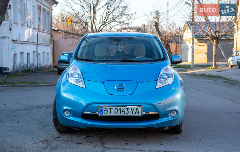 Хетчбек Nissan Leaf 2012 в Херсоні