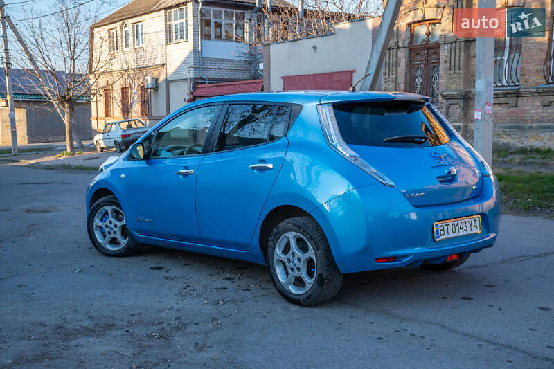 Хетчбек Nissan Leaf 2012 в Херсоні
