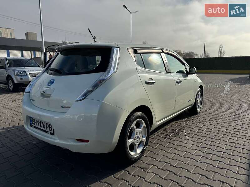 Хетчбек Nissan Leaf 2011 в Одесі