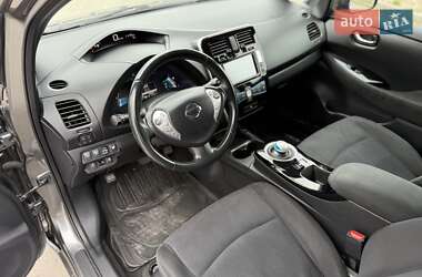 Хэтчбек Nissan Leaf 2015 в 