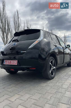 Хетчбек Nissan Leaf 2012 в 