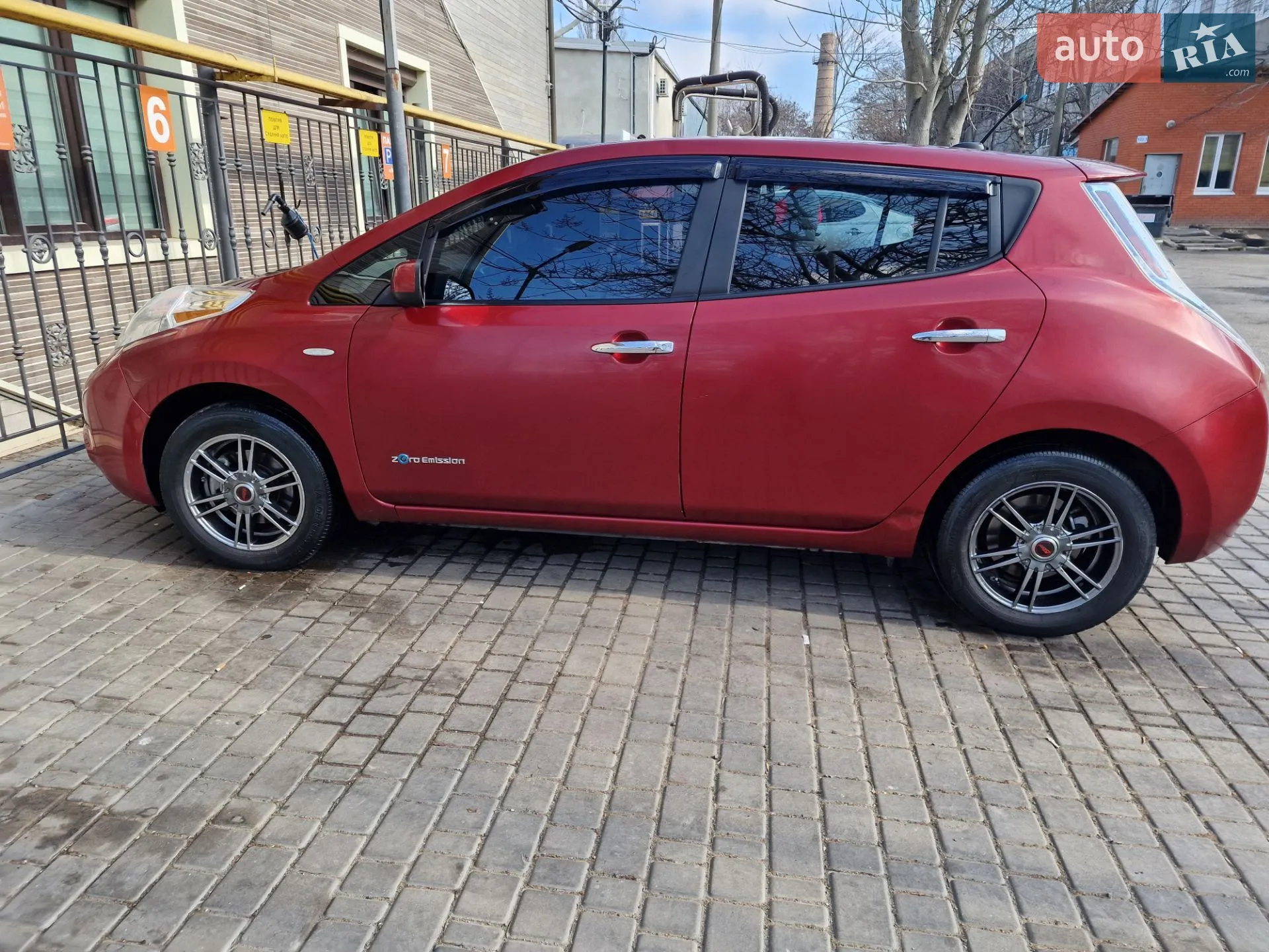2013 Nissan Leaf - мініатюра 11