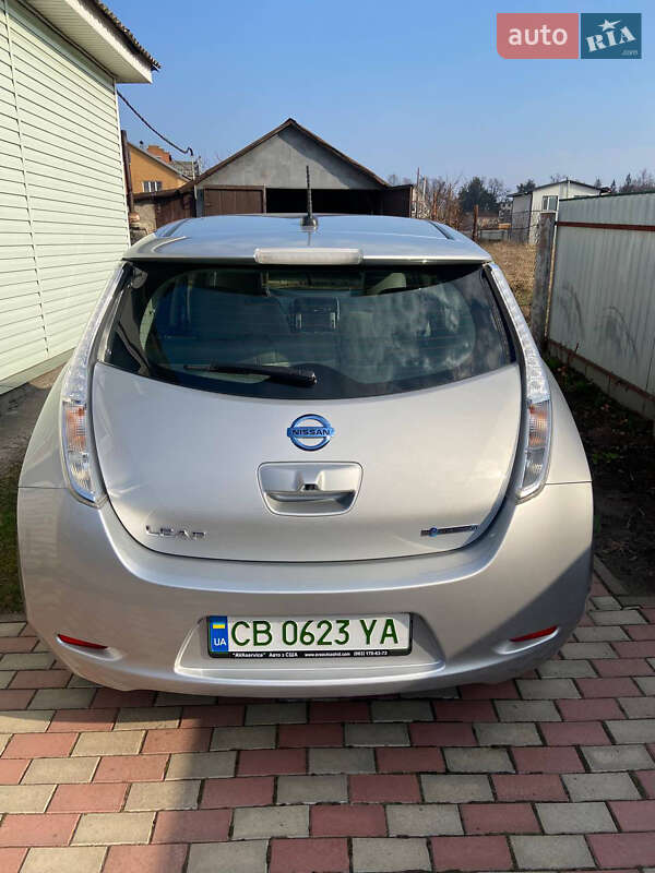 Хетчбек Nissan Leaf 2016 в Чернігові фото 5 Хетчбек Nissan Leaf 2016 в Чернігові