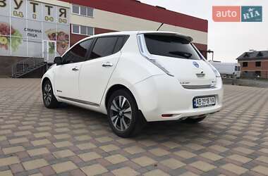 Хэтчбек Nissan Leaf 2013 в 