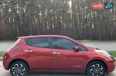 Хэтчбек Nissan Leaf 2014 в 