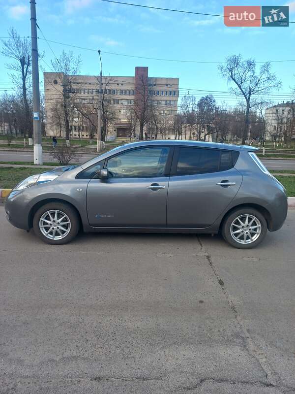 Хэтчбек Nissan Leaf 2016 в Харькове