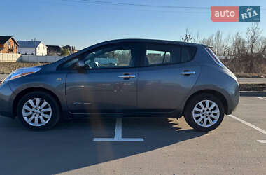 Хетчбек Nissan Leaf 2015 в Києві