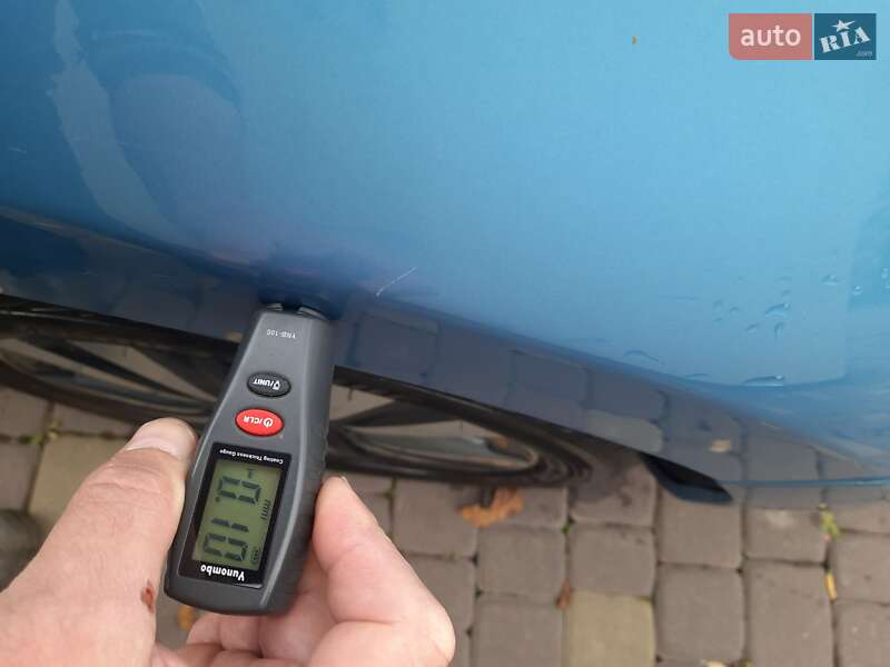 Хетчбек Nissan Leaf 2013 в Луцьку