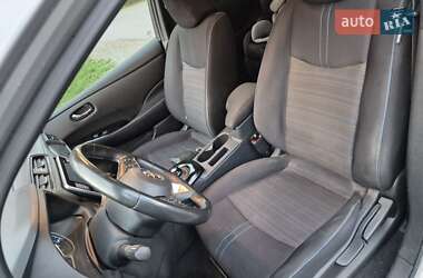 Хетчбек Nissan Leaf 2019 в 