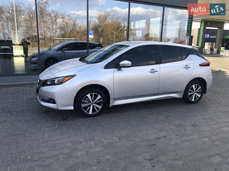 Хэтчбек Nissan Leaf 2020 в Киверцах