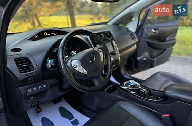 Хетчбек Nissan Leaf 2014 в 