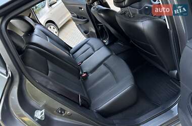 Хетчбек Nissan Leaf 2014 в 