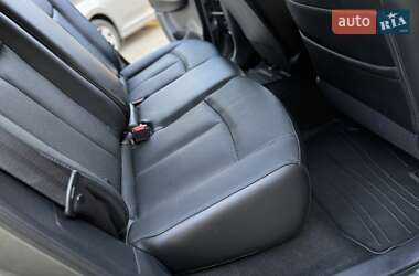 Хетчбек Nissan Leaf 2014 в 