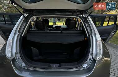 Хетчбек Nissan Leaf 2014 в 