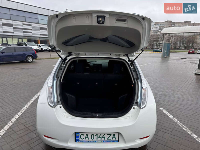 Хэтчбек Nissan Leaf 2014 в Черкассах