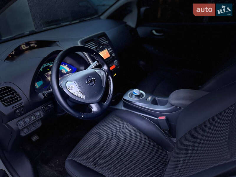 Хэтчбек Nissan Leaf 2014 в Черкассах