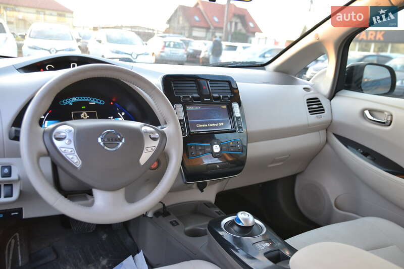 Хэтчбек Nissan Leaf 2012 в Луцке
