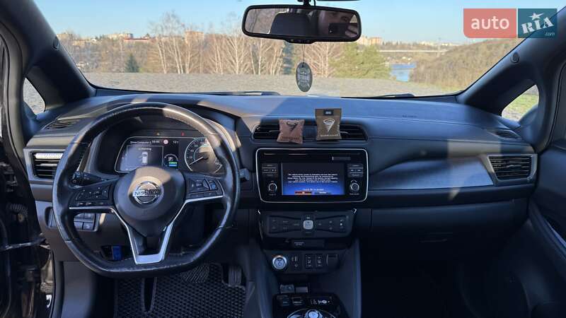 Хэтчбек Nissan Leaf 2019 в Житомире