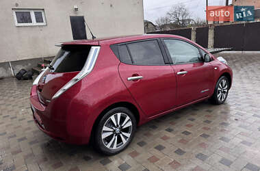 Хэтчбек Nissan Leaf 2016 в 