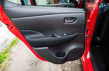 Хетчбек Nissan Leaf 2019 в 