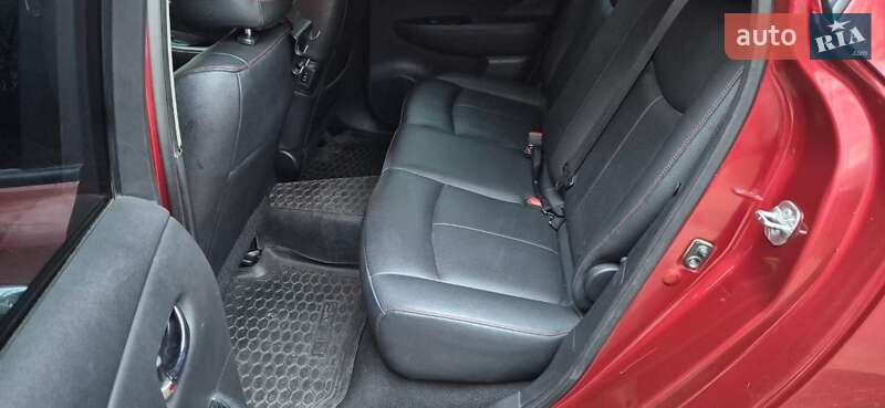 Хэтчбек Nissan Leaf 2015 в Одессе