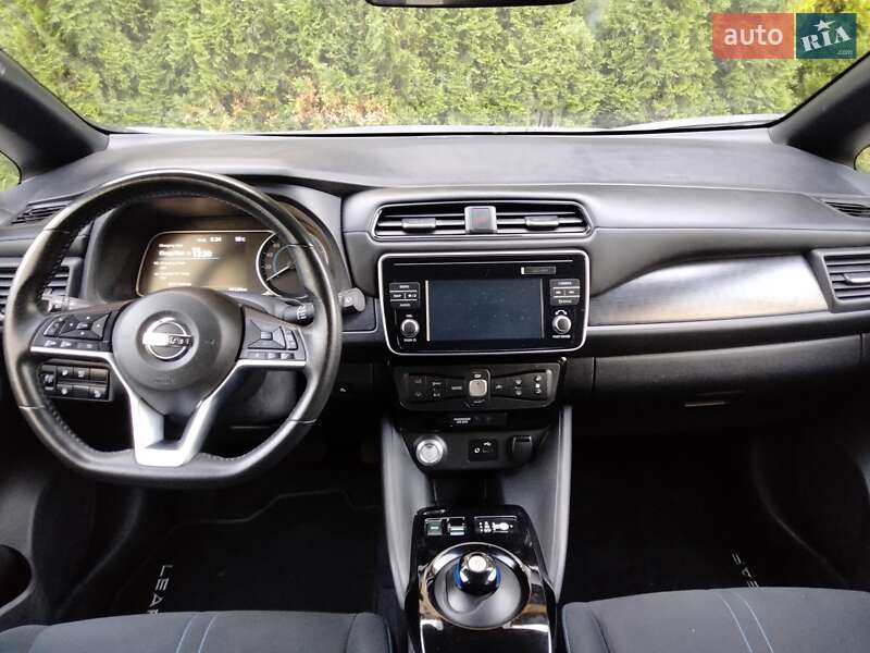 Хэтчбек Nissan Leaf 2019 в Львове