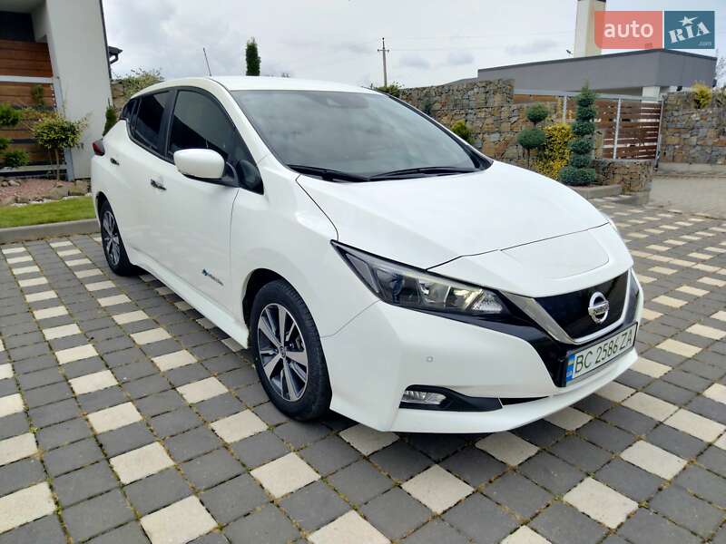 Хэтчбек Nissan Leaf 2019 в Львове