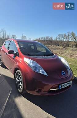 Хэтчбек Nissan Leaf 2014 в 