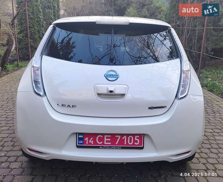 Хэтчбек Nissan Leaf 2016 в Ивано-Франковске