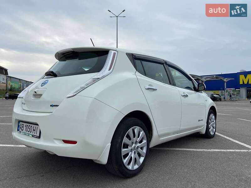 Хетчбек Nissan Leaf 2016 в Вінниці