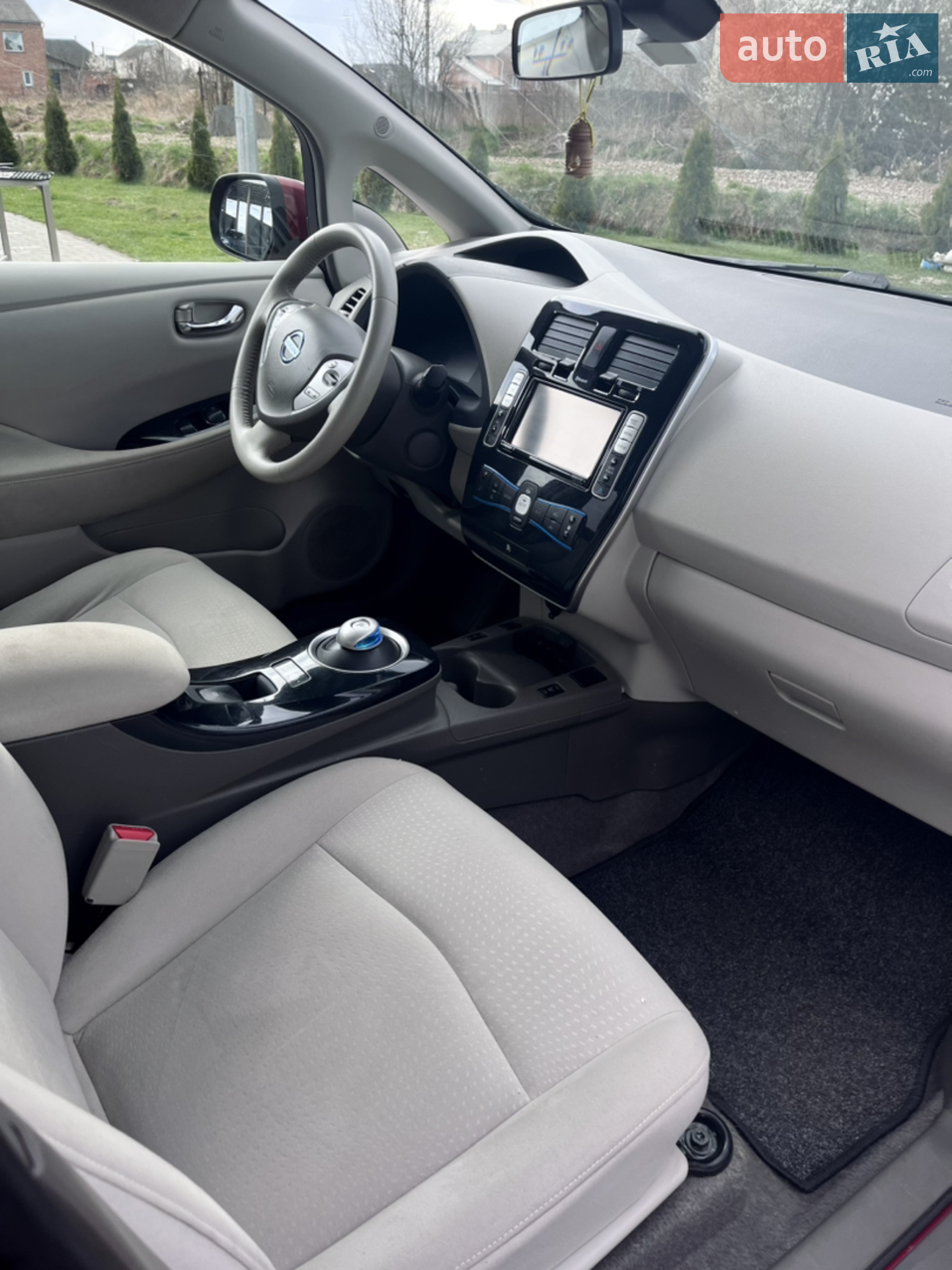2012 Nissan Leaf - мініатюра 12