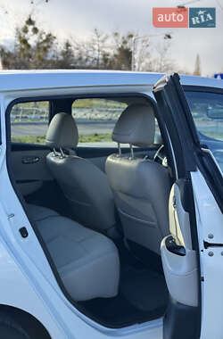 Хэтчбек Nissan Leaf 2020 в 
