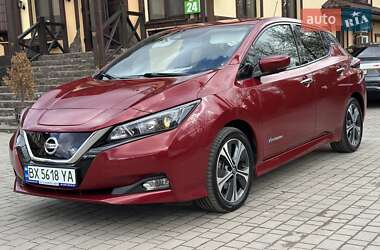 Хэтчбек Nissan Leaf 2018 в 