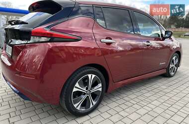 Хэтчбек Nissan Leaf 2018 в 