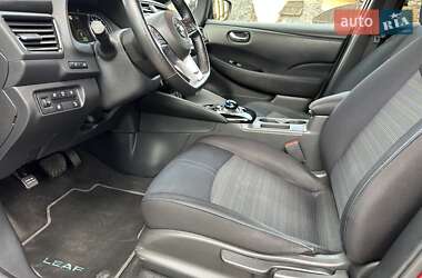 Хэтчбек Nissan Leaf 2018 в 