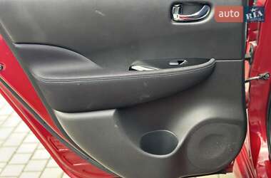 Хэтчбек Nissan Leaf 2018 в 