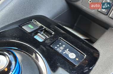 Хэтчбек Nissan Leaf 2018 в 