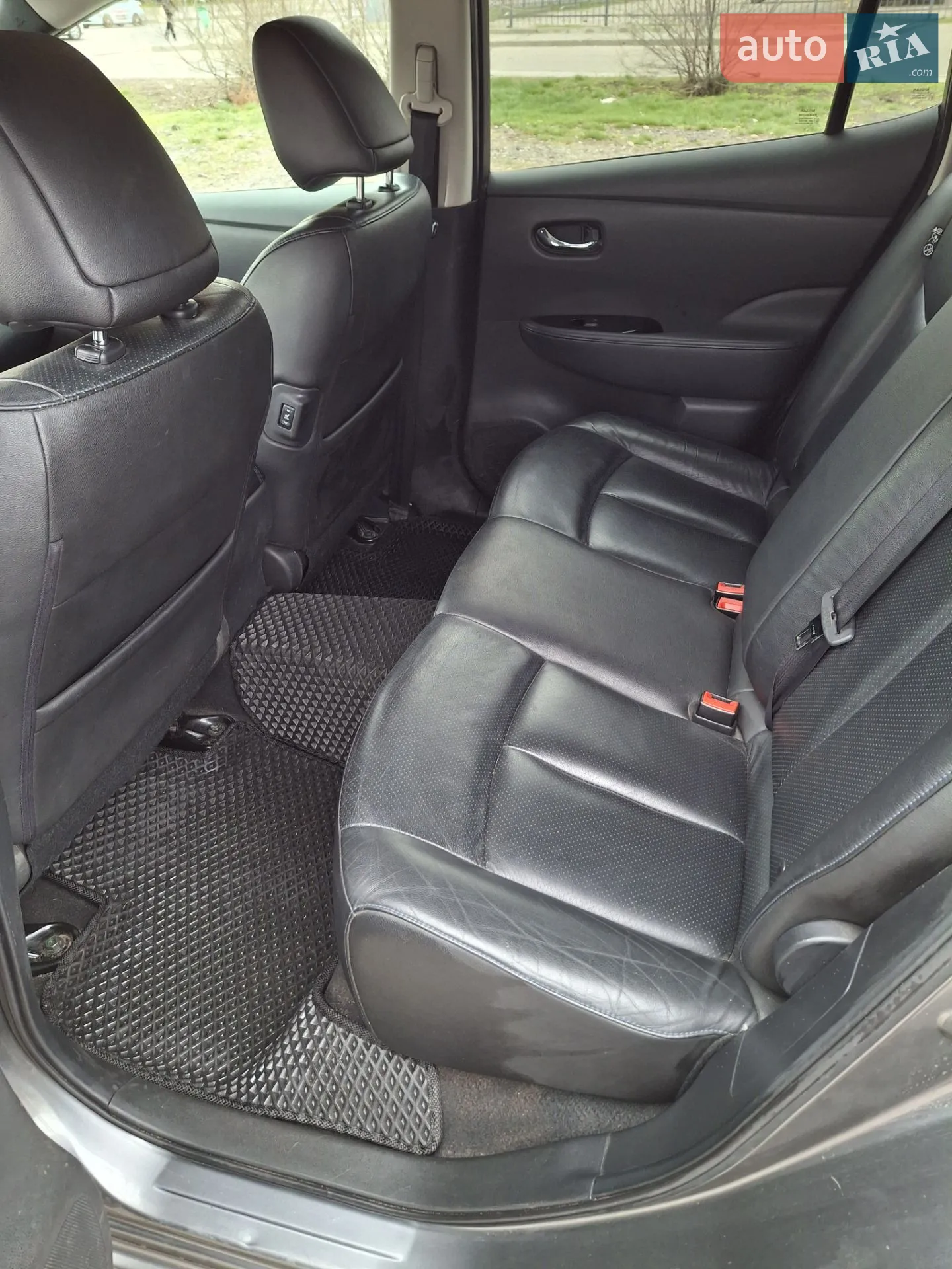 2014 Nissan Leaf - мініатюра 12