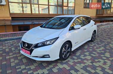 Хетчбек Nissan Leaf 2020 в 