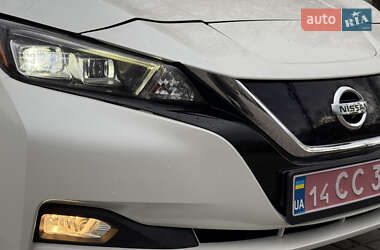 Хэтчбек Nissan Leaf 2019 в 