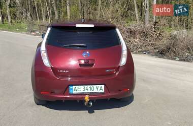 Хэтчбек Nissan Leaf 2017 в 