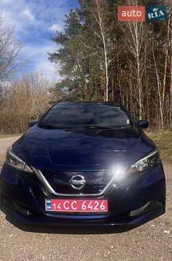 Хэтчбек Nissan Leaf 2020 в 