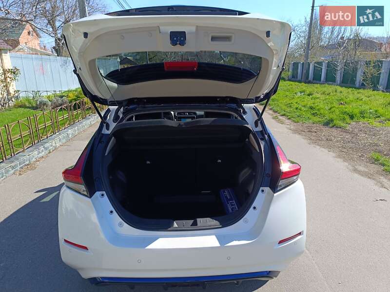 Хетчбек Nissan Leaf 2019 в Одесі фото 17 Хетчбек Nissan Leaf 2019 в Одесі