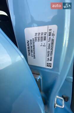 Хэтчбек Nissan Leaf 2014 в 