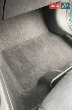 Хэтчбек Nissan Leaf 2014 в 