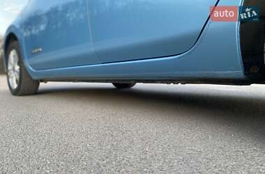 Хэтчбек Nissan Leaf 2014 в 